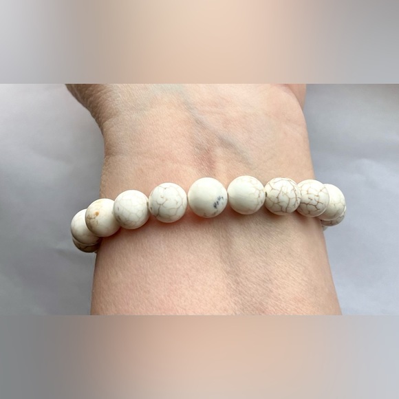 Gemstone bead elastic bracelet w/ A initial charm jewelry - Picture 15 of 16